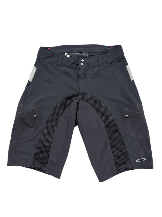 Black Light Oakley Tac Shorts 32